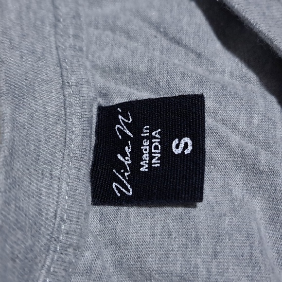 Plant Shirt - Picture 2 of 5